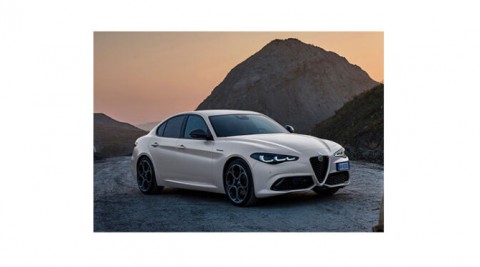 ジュリア ヴェローチェ モノクロームエディションが登場。